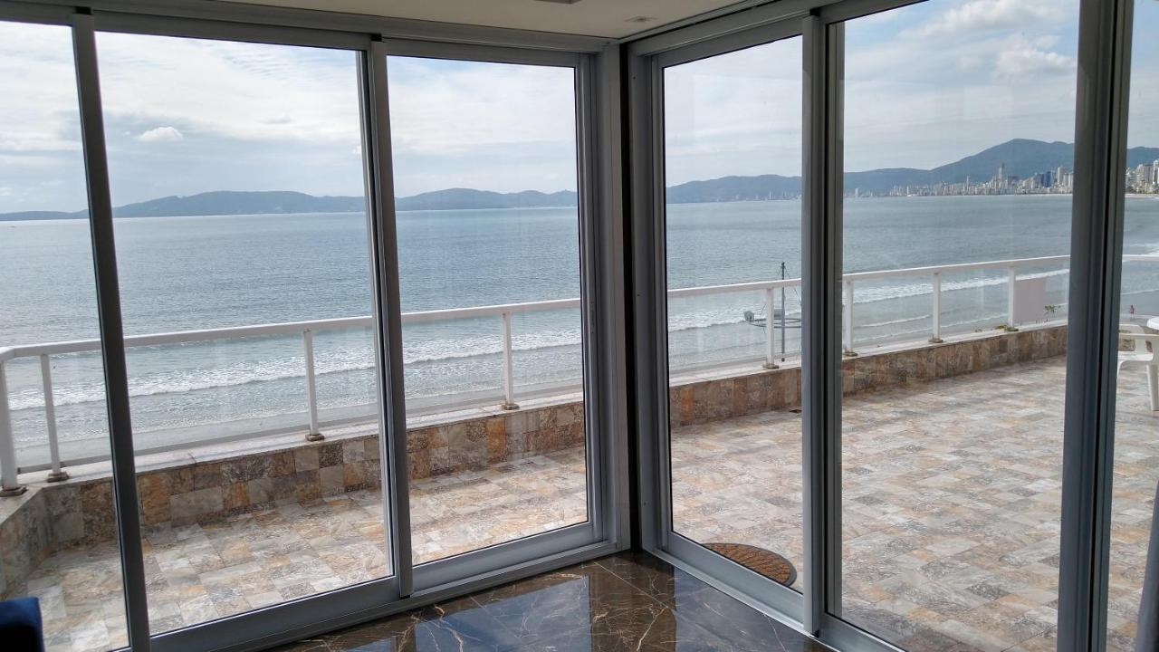 Apartamento De Cobertura Frente Para O Mar Itapema Extérieur photo