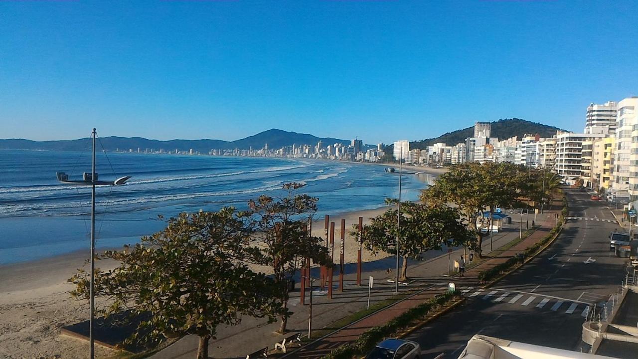 Apartamento De Cobertura Frente Para O Mar Itapema Extérieur photo