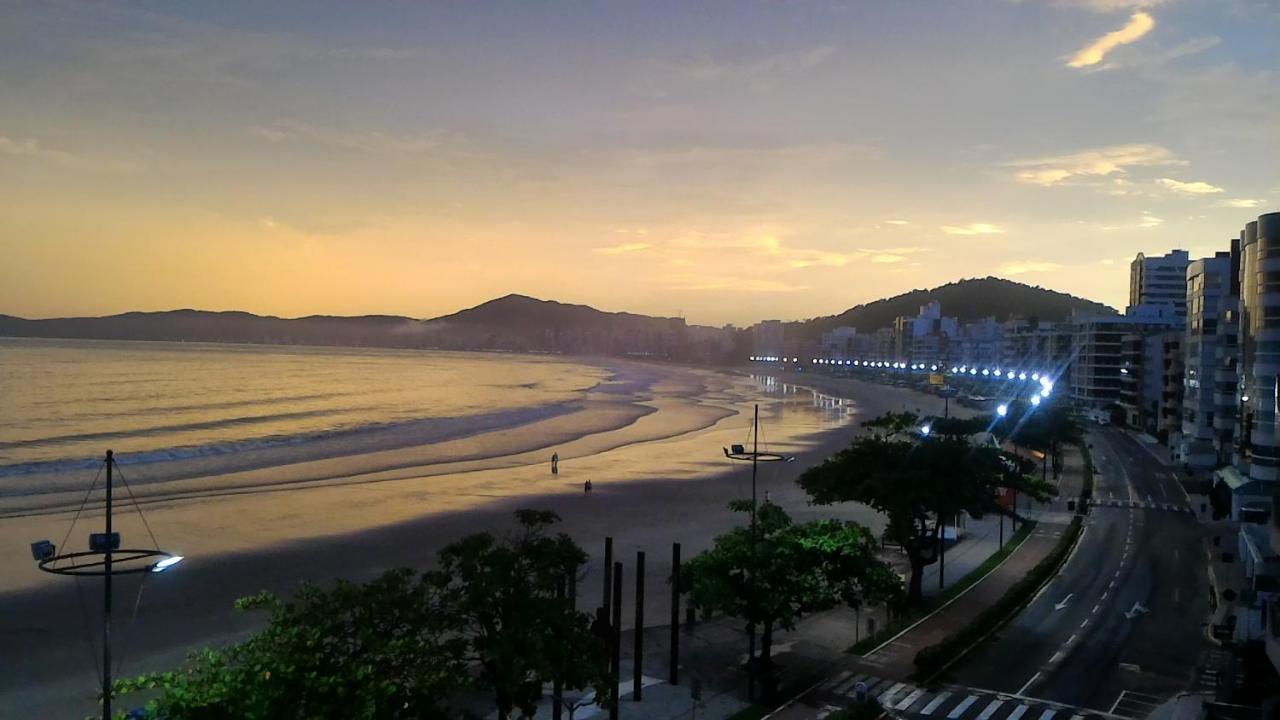 Apartamento De Cobertura Frente Para O Mar Itapema Extérieur photo