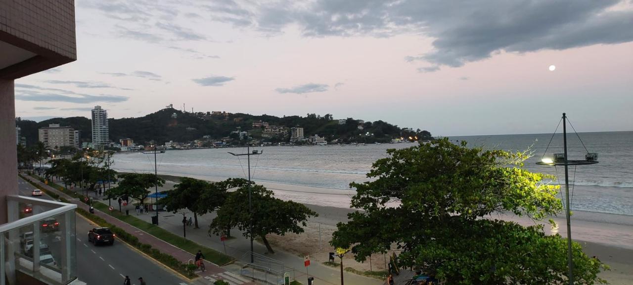 Apartamento De Cobertura Frente Para O Mar Itapema Extérieur photo